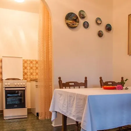 Apartamento In Pucisca/insel Brac 5972 Pucisca